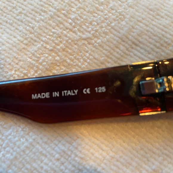 Brown Calvin Klein 842S sunglasses like new silver logo - Picture 6 of 6